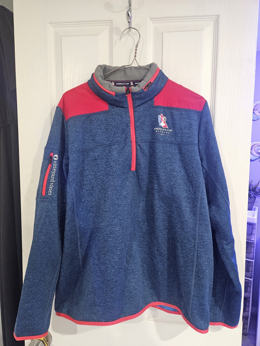 America's Cup 2017 Bermuda Jacket With Hood. XL